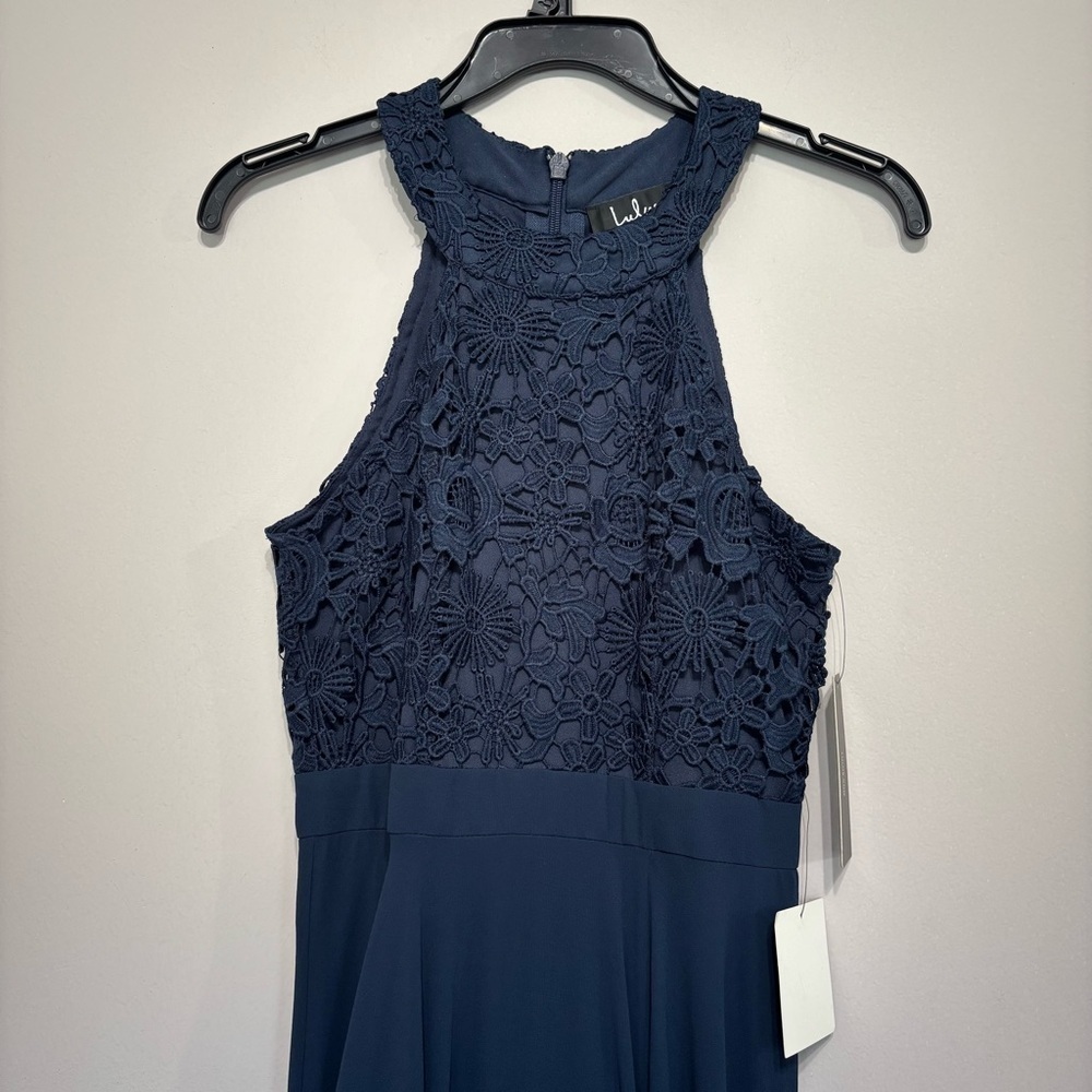 NWT Lulu's Love Poem
Lace Halter‎ Gown in
Navy Blue Bridesmaid
Wedding Size S